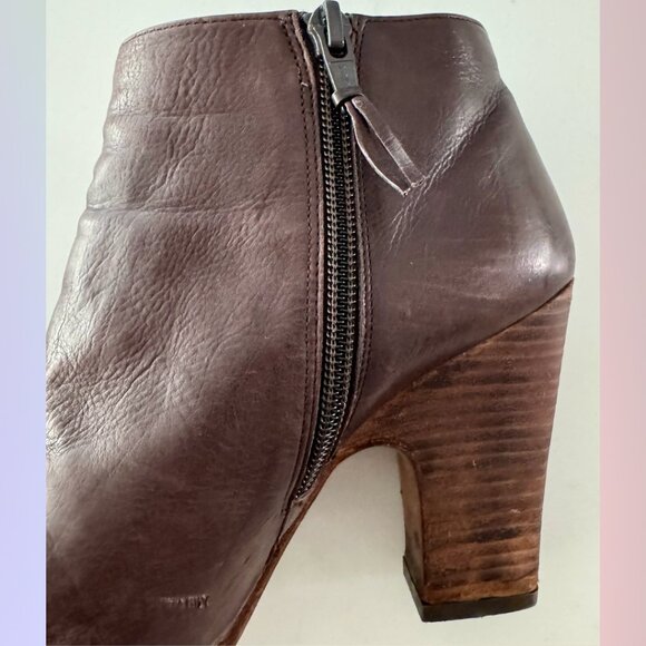Stuart Weitzman “Demigran” Espresso Leather Booties – Size 7 - Picture 8 of 12